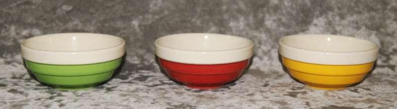 Set of 3 Mixe Stoneware Ramekin bowls