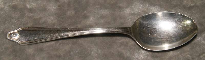 Hallmarked silver Sheffield 1928 teaspoon (20g) @ ccrraazzyy low R1 start