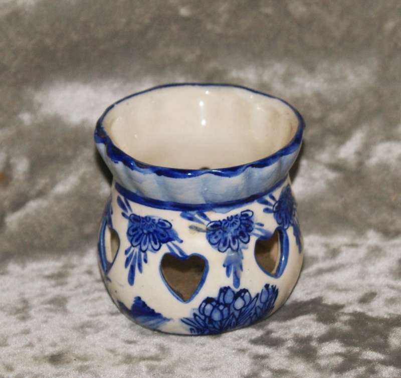 Blue Delft hand painted Holland votif candle holder