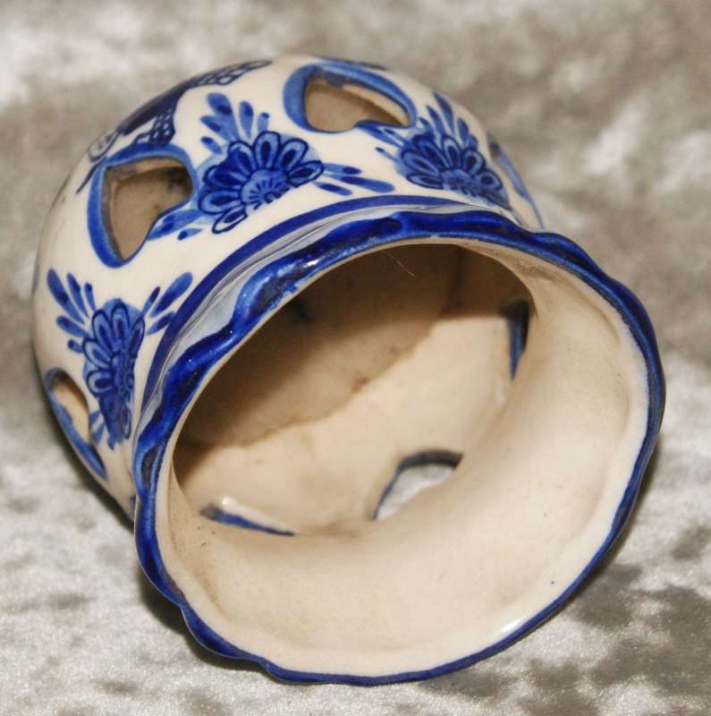 Blue Delft hand painted Holland votif candle holder