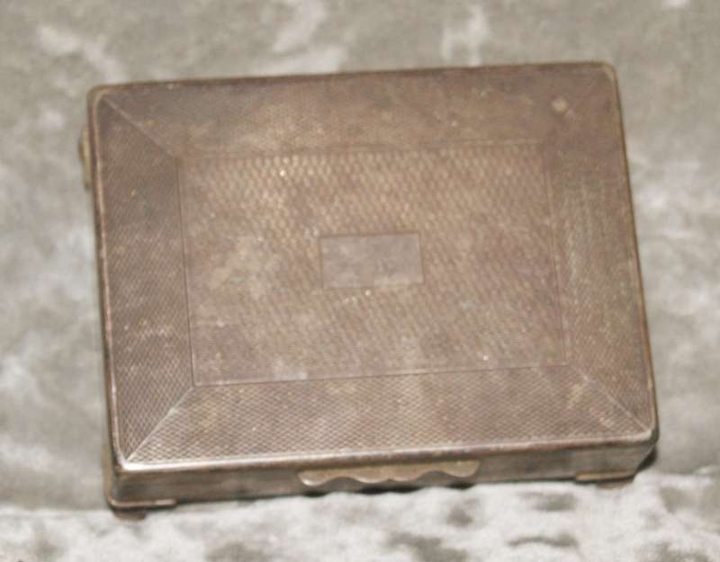 Aristocrat EPNS footed cigarette box