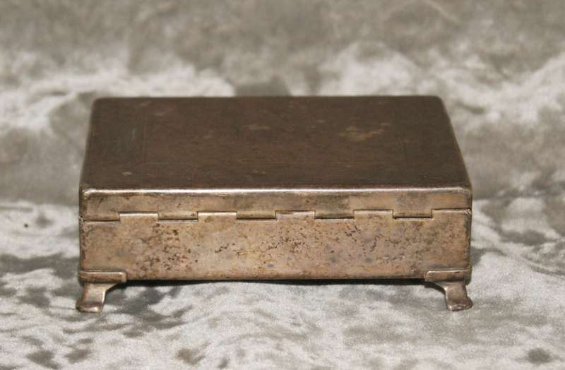 Aristocrat EPNS footed cigarette box