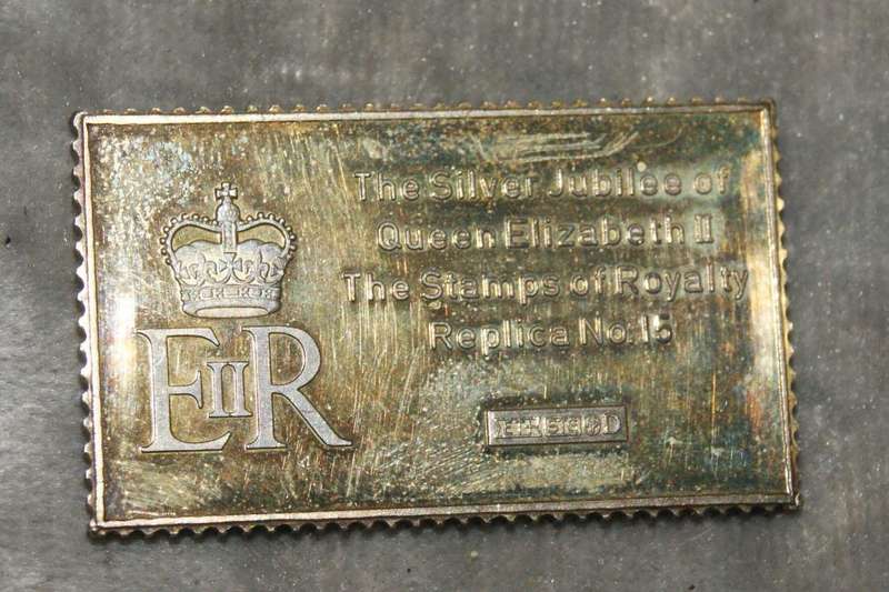 Hallmarked silver "stamps of royalty" replica no15 (19.6g) @ crazy low R1 start
