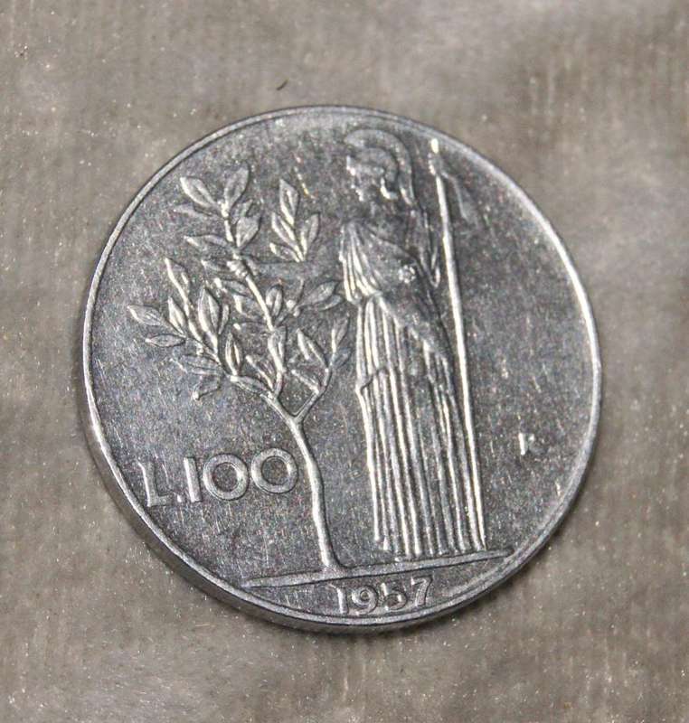 1957 100 Lire Coin UNC