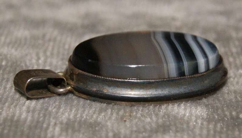 Vintage 830 silver and blue and clear Agate pendant