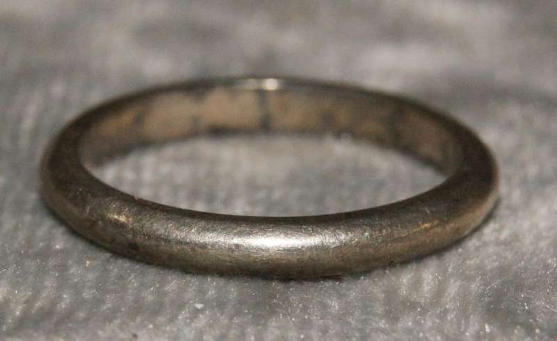Unmarked silver ring