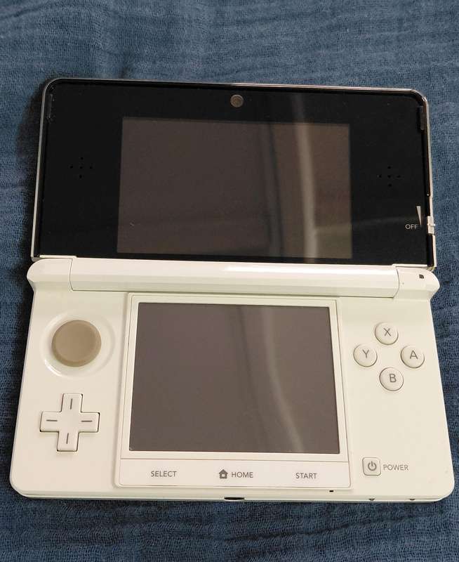 Nintendo 3DS Console (White)