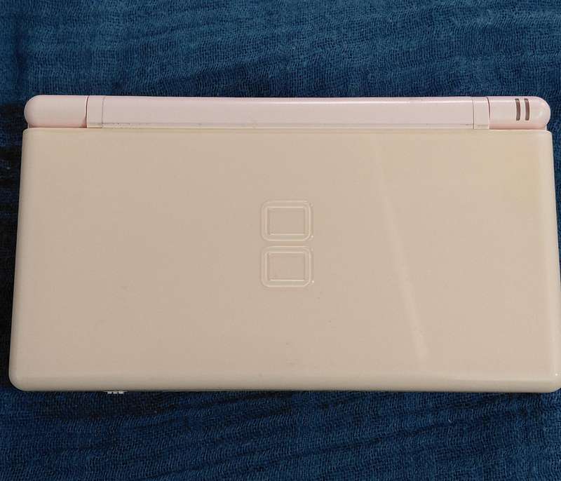 Nintendo DS Lite Console (Coral Pink)
