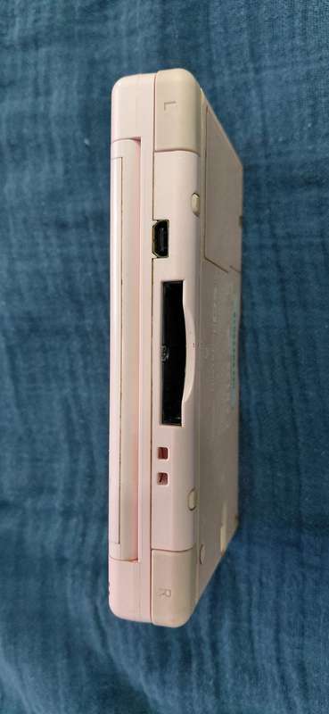 Nintendo DS Lite Console (Coral Pink)