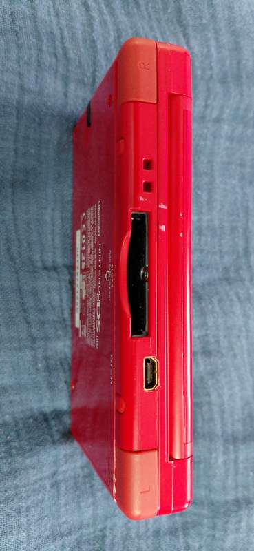 Nintendo DS Lite Console (Red)