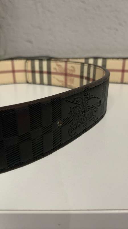 Burberry reversible belt