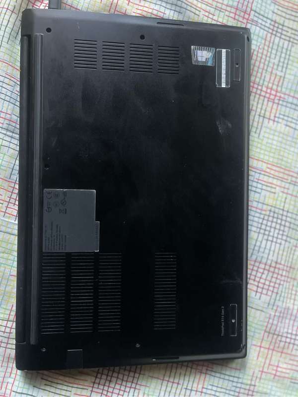 Lenovo ThinkPad E14 14-inch FHD Intel Core i5-1135G7 16GB RAM 256GB SSD Win 11