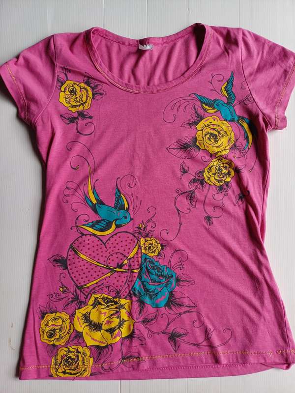Ladies Top (Size M)