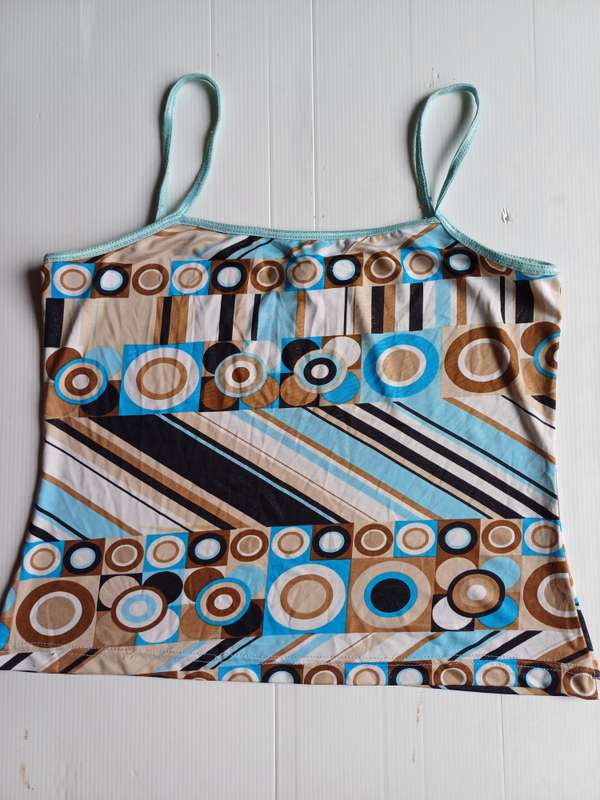 Ladies Top (Size L)