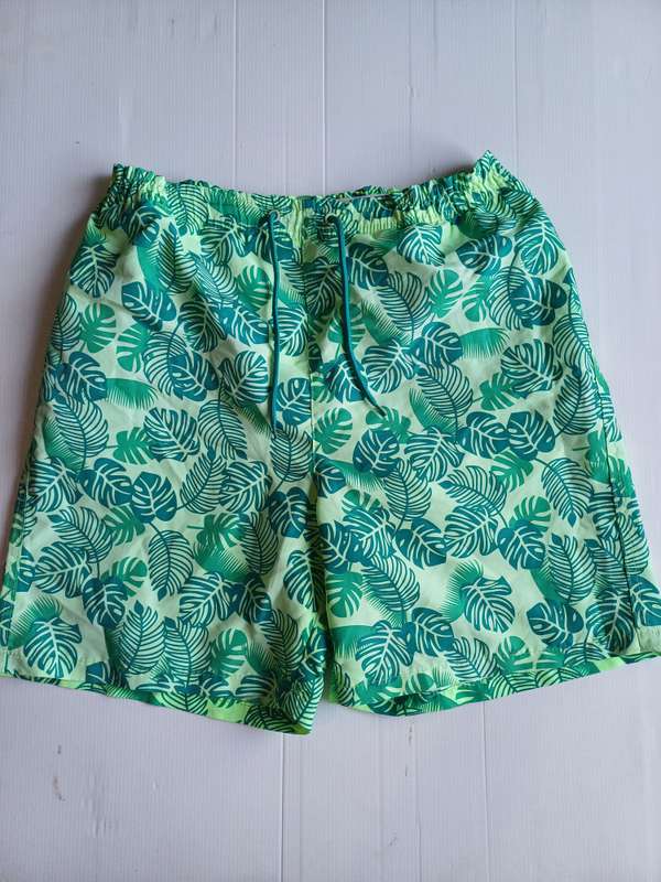 Boys Short No Boundaries (Size 13-14years)