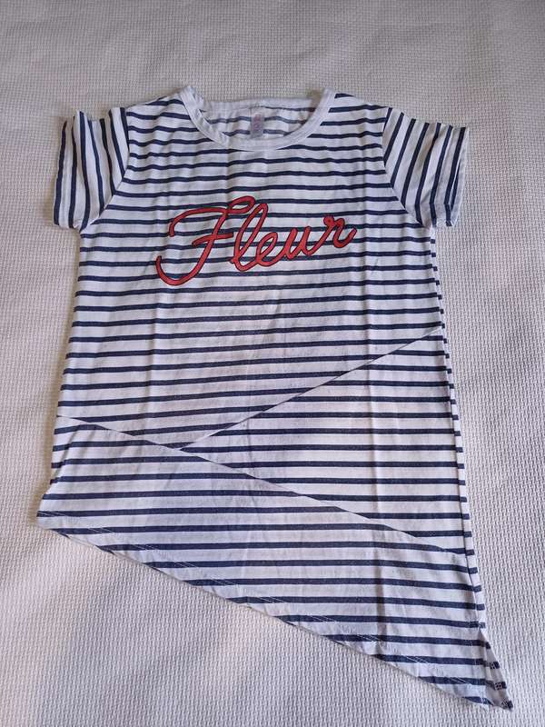 Girls Top Friends Inc (Size 11-12years)
