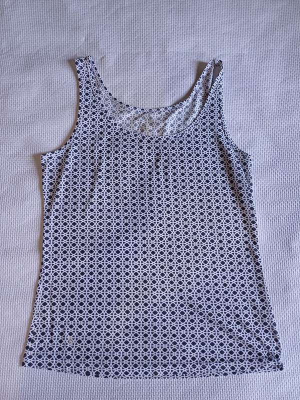 Ladies Top (Size L)