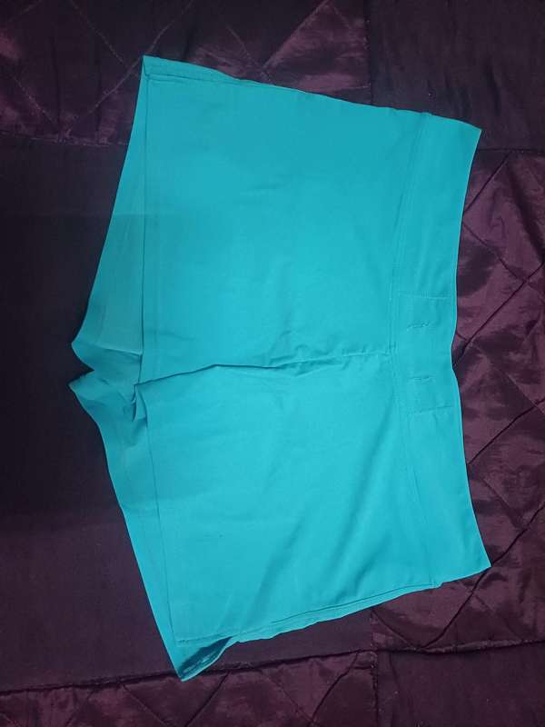 Ladies Short (Size L)