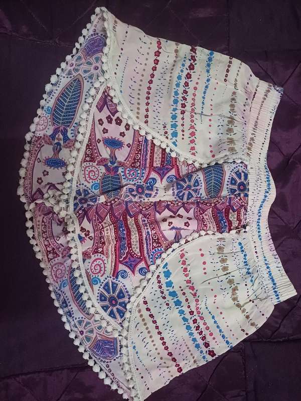 Ladies Short (Size M)