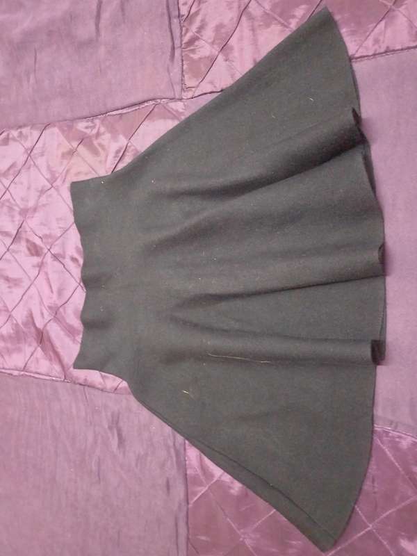 Ladies Skirt (Size M/L)