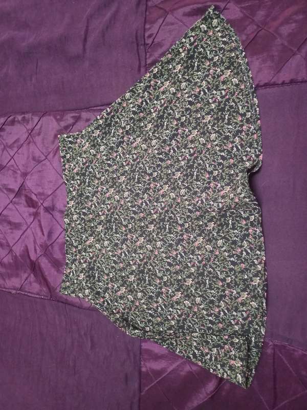 Ladies Skirt (Size M/L)