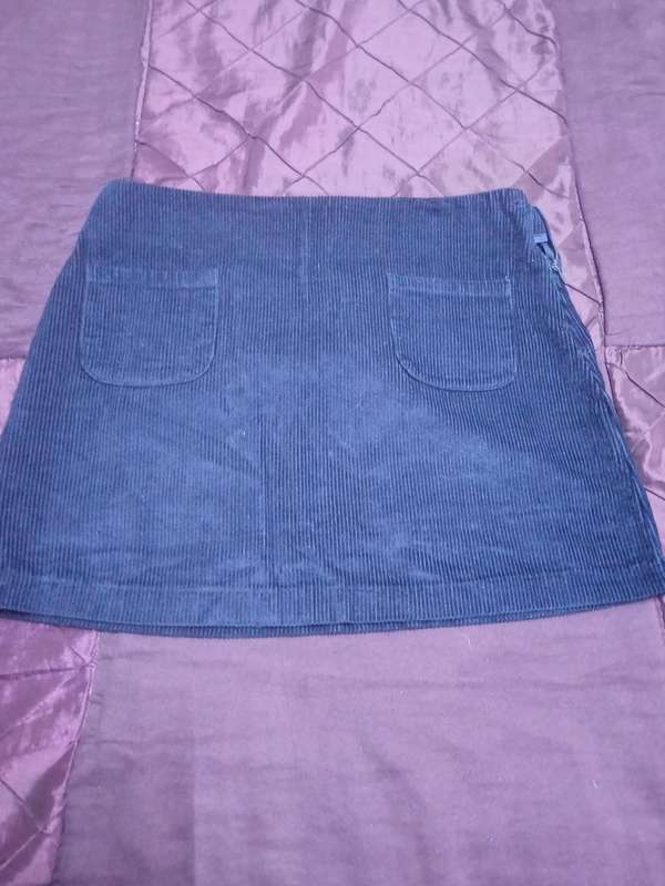 Ladies Skirt Ole (Size M)