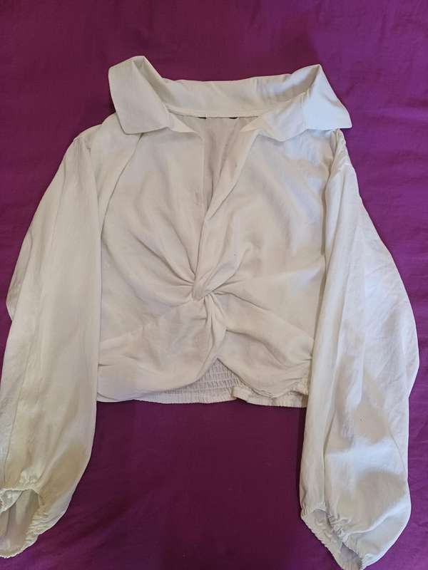 Ladies Top (Size M)