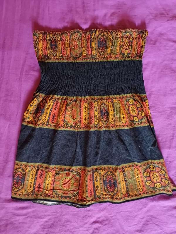 Ladies Top (Size M)
