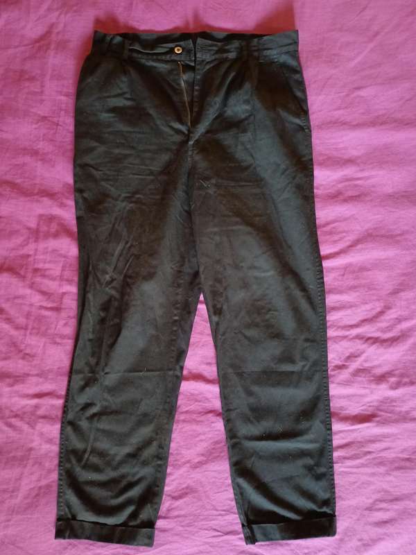 Men Pants (Size M)