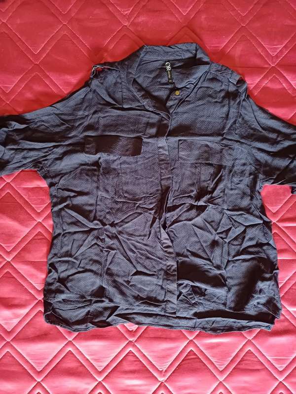 Ladies Top Oakridge (Size 16)