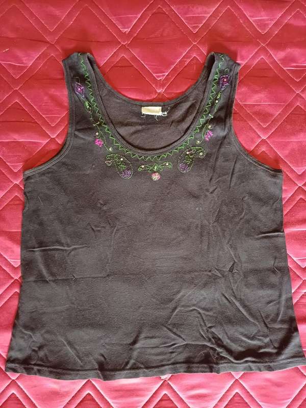 Ladies Top (Size XL)