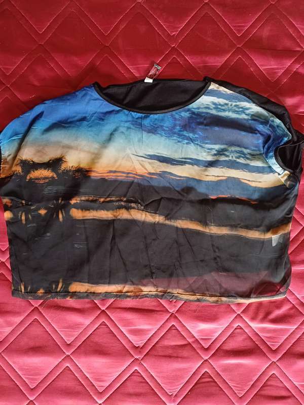 Ladies Top RT (Size S)