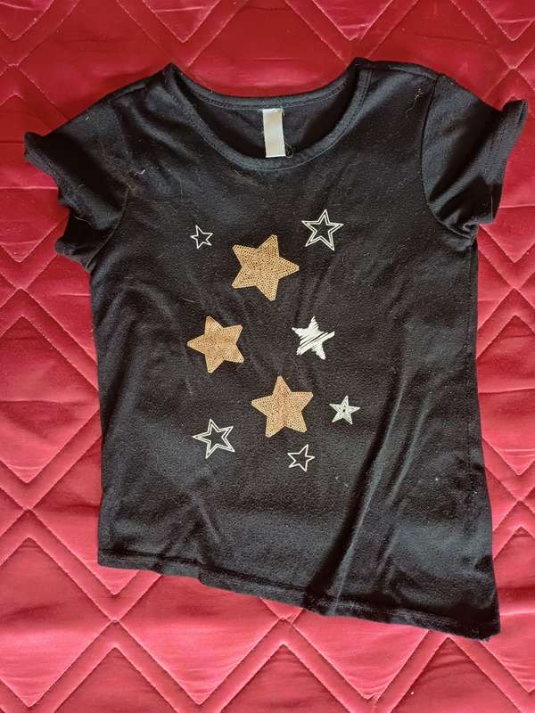 Girl Top (Size 6-7years)