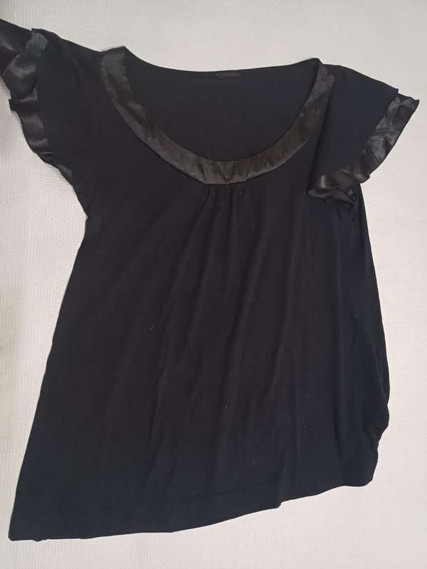 Ladies Top (Size L)