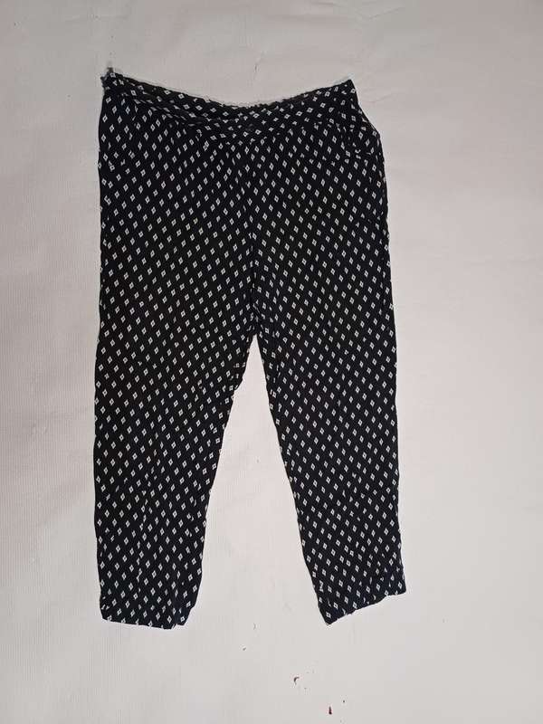 Ladies Pants (Size L)