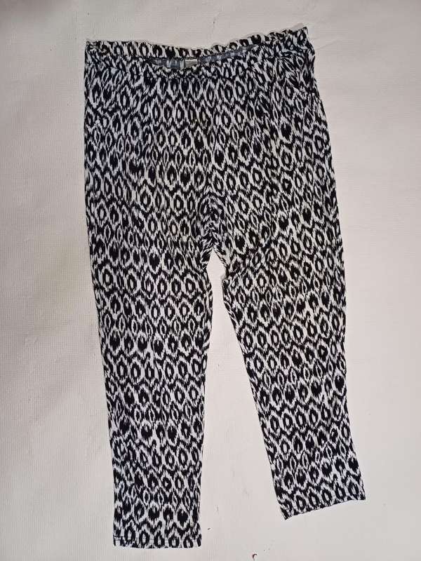 Ladies Pants Image (Size 40)