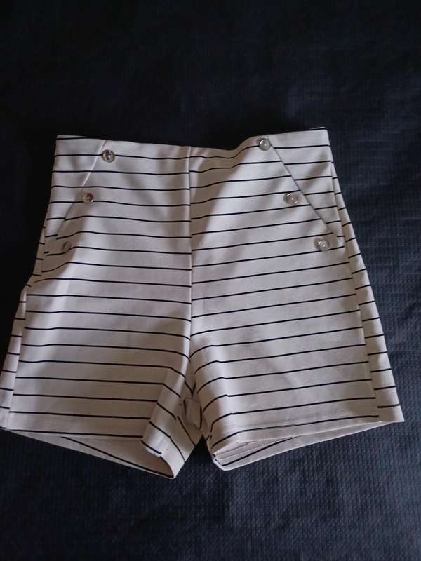 Ladies Short Mr.P (Size M)