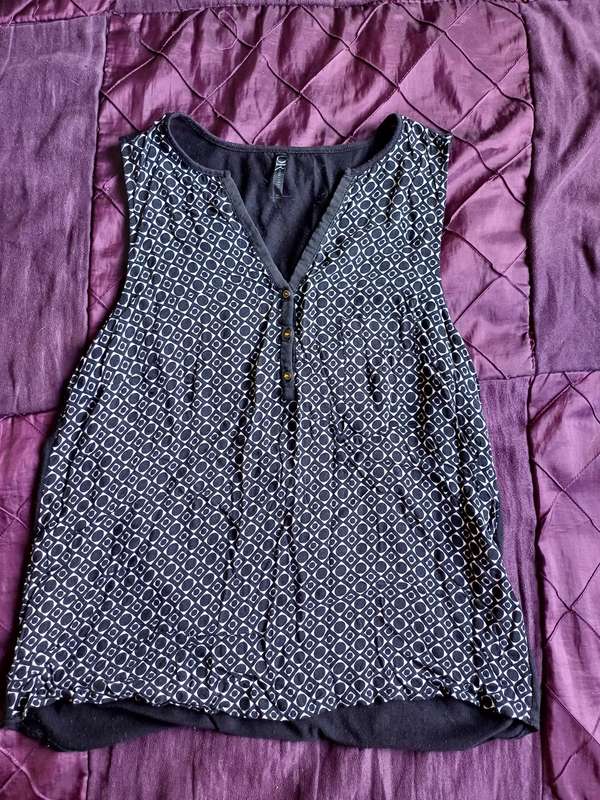 Ladies Top Oakridge (Size 12)