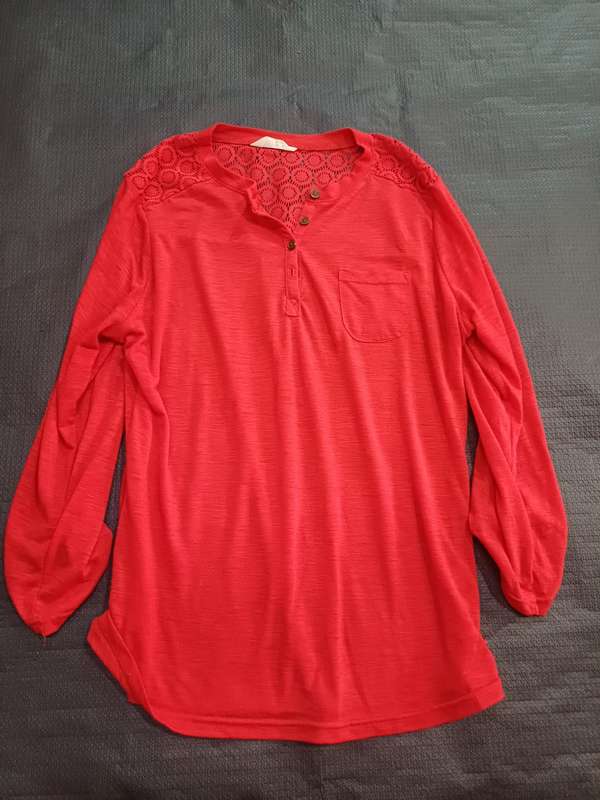 Ladies Top Red (Size XXL)