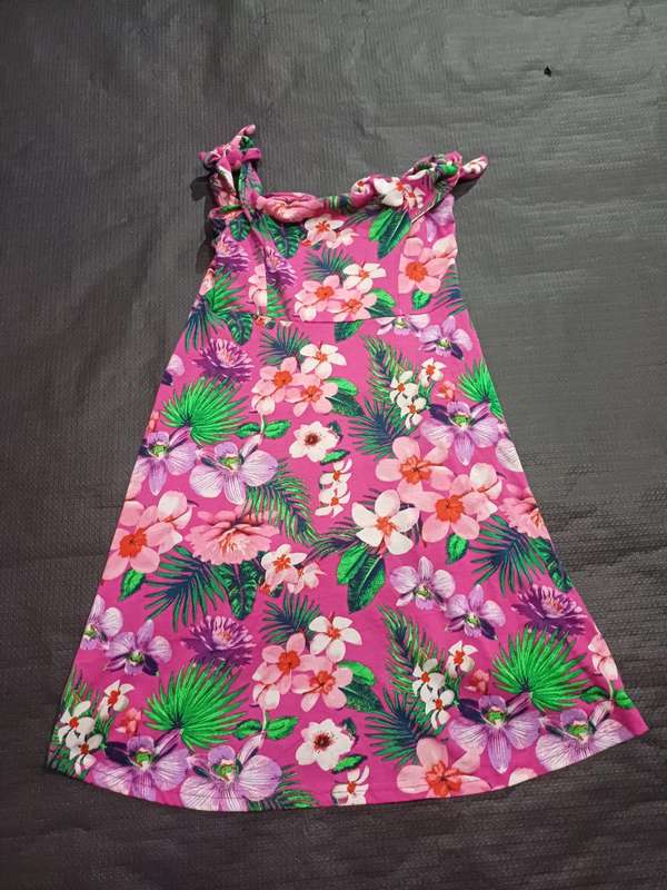 Girl Dress (Size 13-14years)