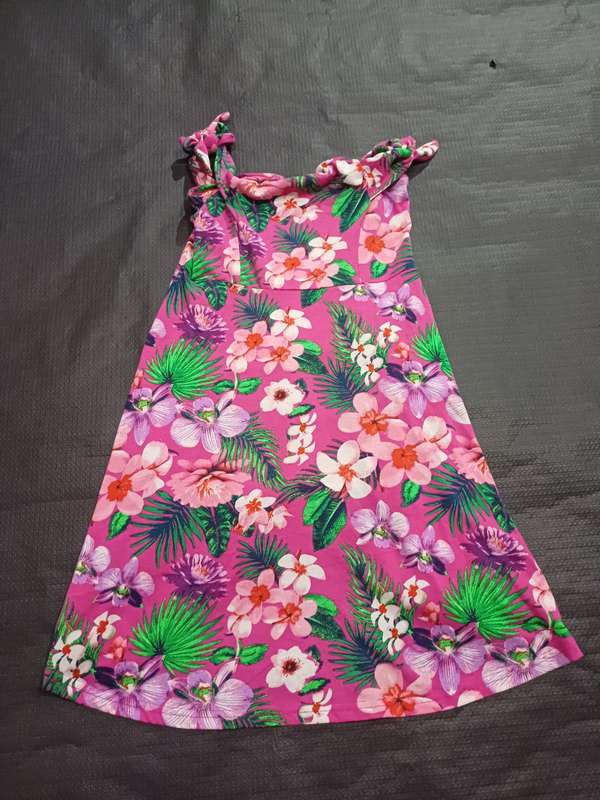 Girl Dress (Size 13-14years)