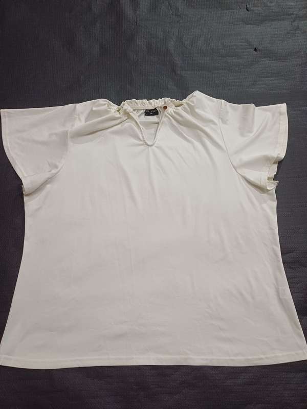 Ladies Top Massumi (Size XL)