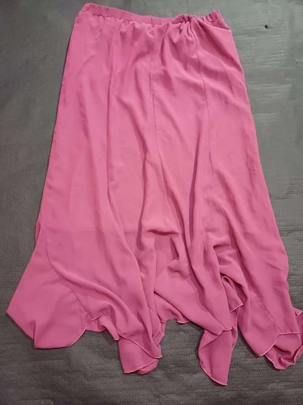 Ladies Skirt (Size XXL)