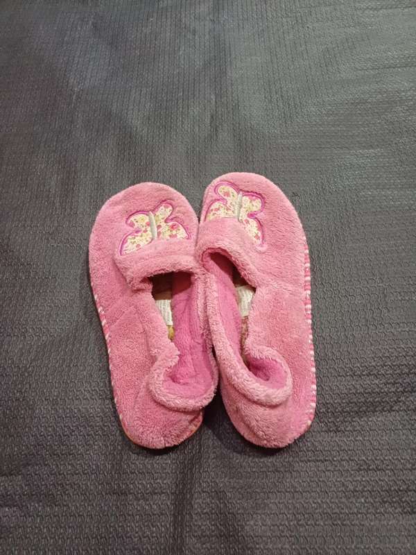 Girl Slipper (Size 11 years)