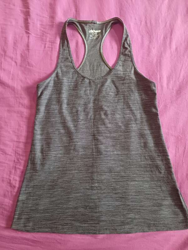Ladies Top (Size S)