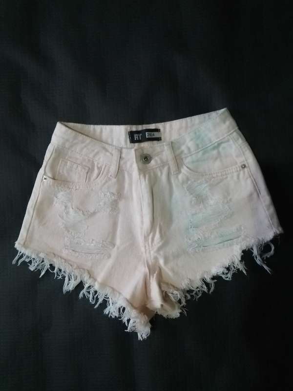Ladies Short RT (Size 4)