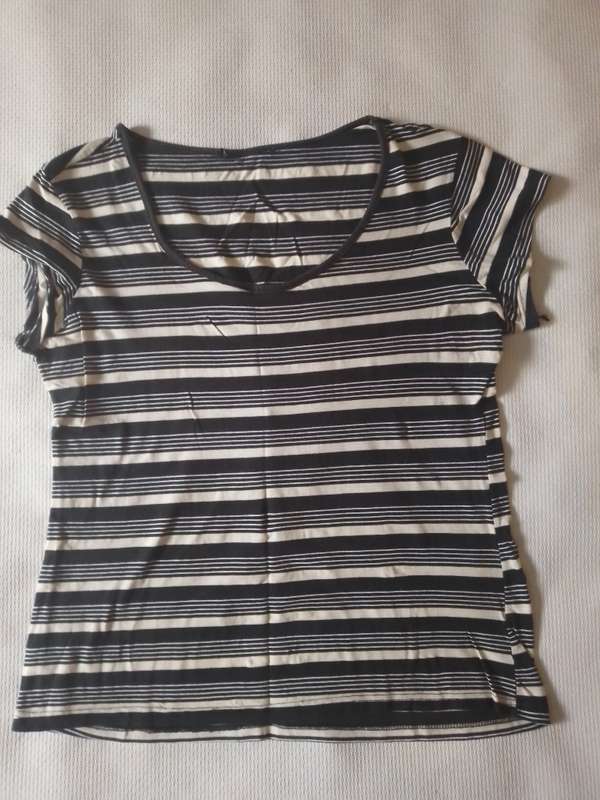 Ladies Top (Size L)