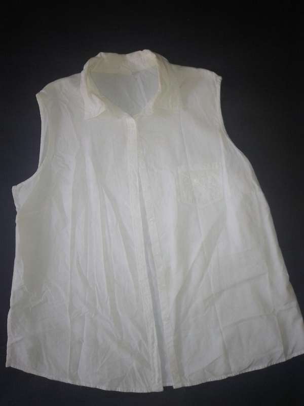 Ladies Top Woolworths (Size 20)