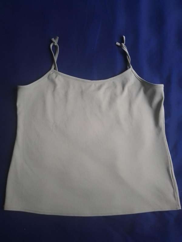 Ladies Top (Size L)