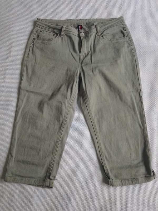 Ladies 3/4 Network Denim Pants (Size 10)